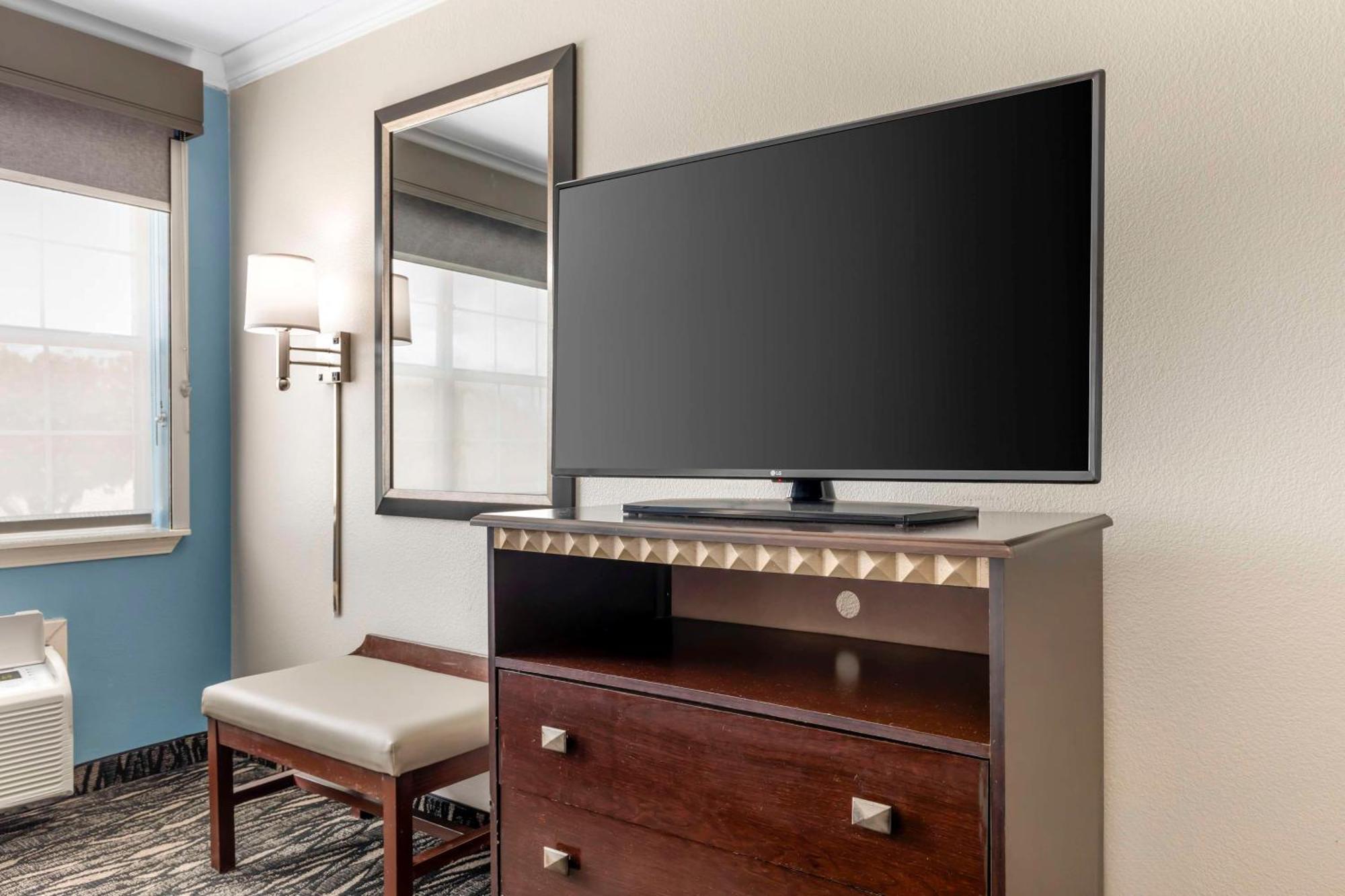 Best Western Plus Lake Worth Экстерьер фото