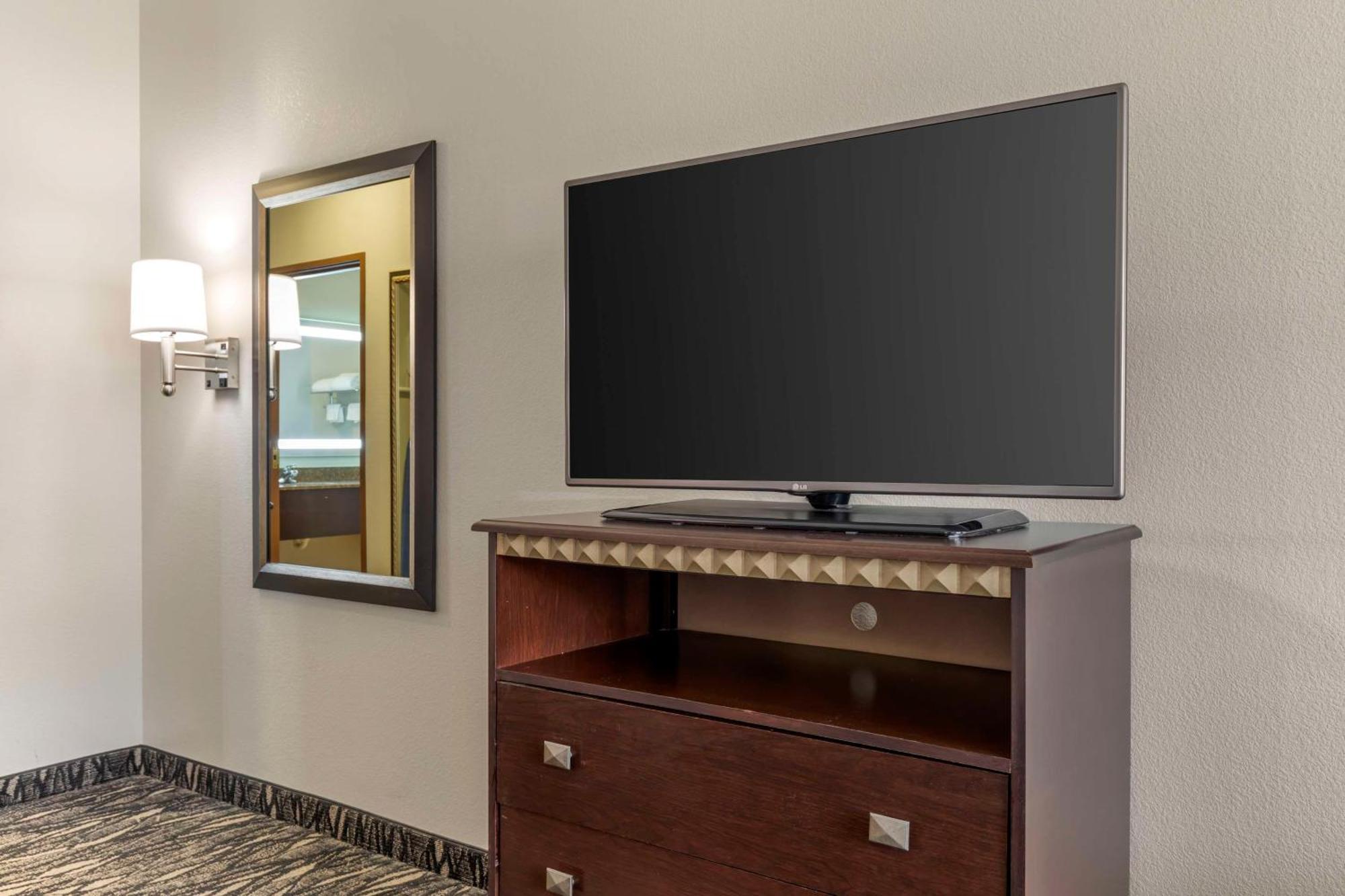 Best Western Plus Lake Worth Экстерьер фото