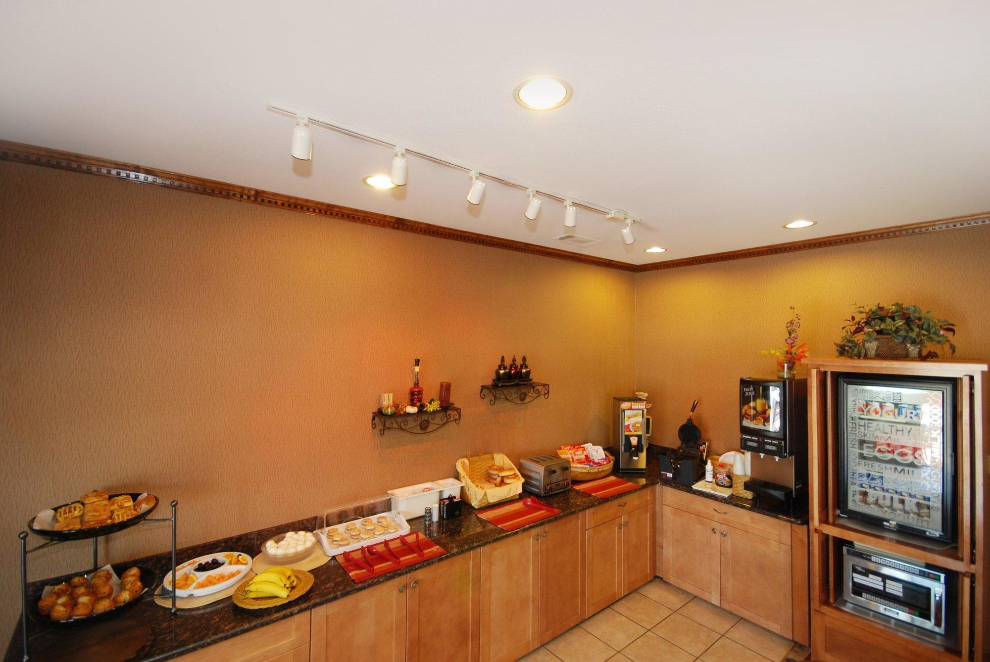 Best Western Plus Lake Worth Экстерьер фото