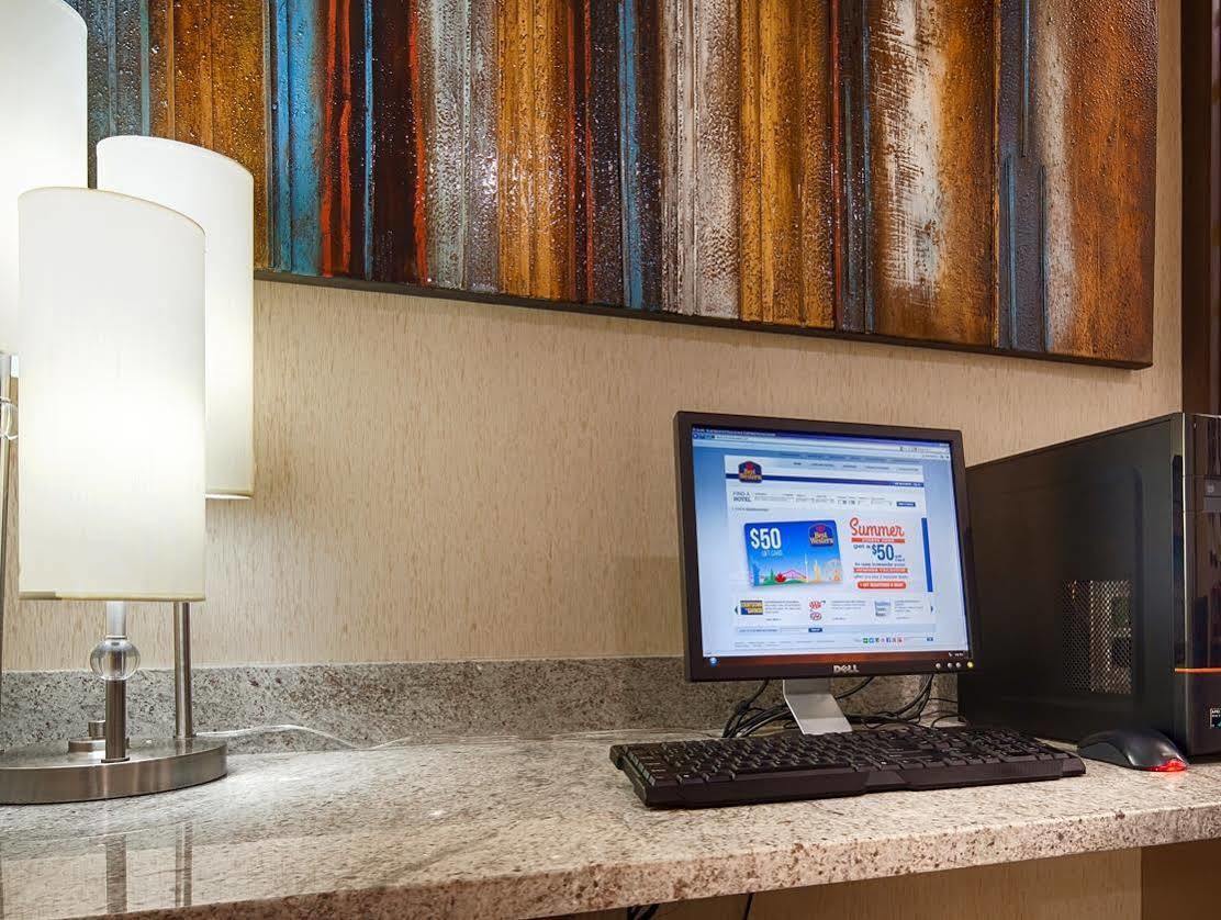 Best Western Plus Lake Worth Экстерьер фото